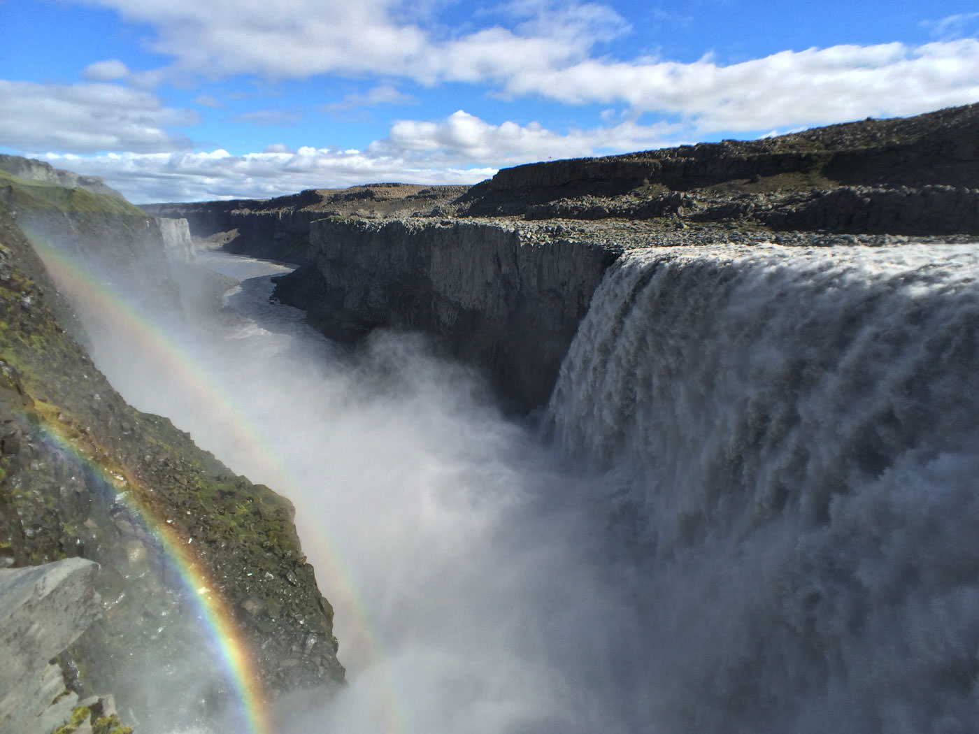 Blogpost: 10 Tips For Taking Stunning Landscape Photos With Your iPhone - Emil Pakarklis