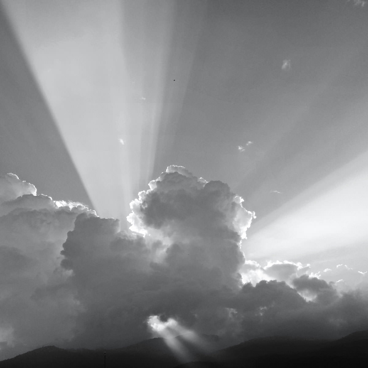 Blogpost: 10 Tips For Taking Stunning Landscape Photos With Your iPhone - Emil Pakarklis