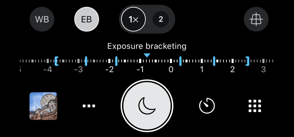 EB Exposure Bracketing feature in ProCamera’s LowLight mode